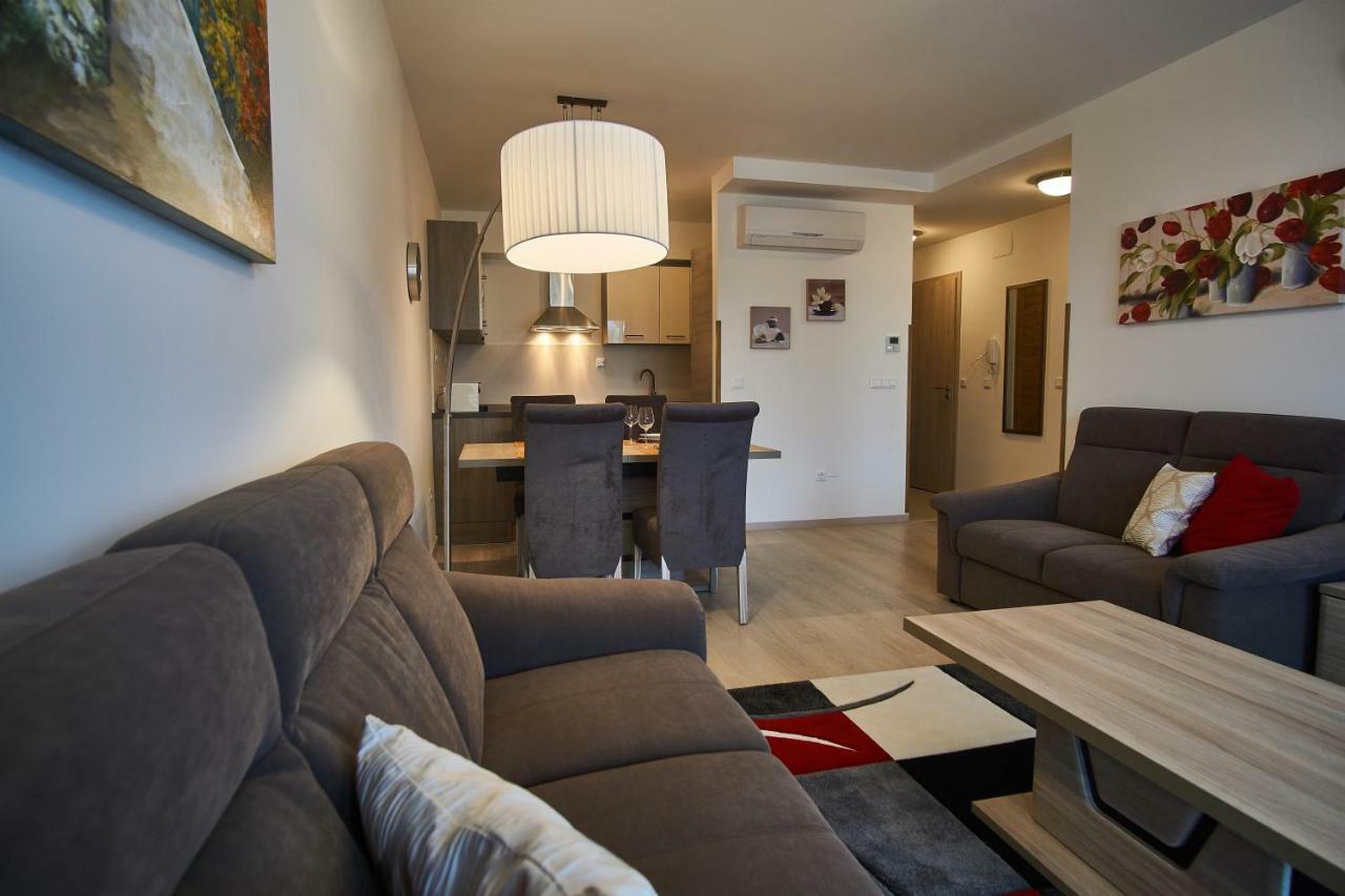 Azur Apartments - Hostaid シオーフォク 部屋 写真